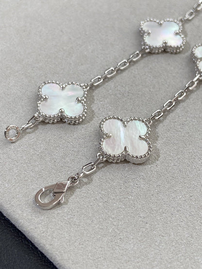 [Sophire Jewelry ]CLOVER WHITE PEARL MOP 5 MOTIF BRACELET COLLECTION