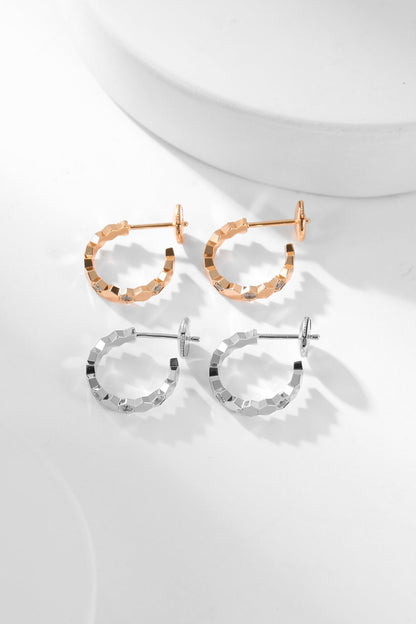 [Sophire Jewelry ]BEE LOVE DIAMOND HOOP EARRINGS