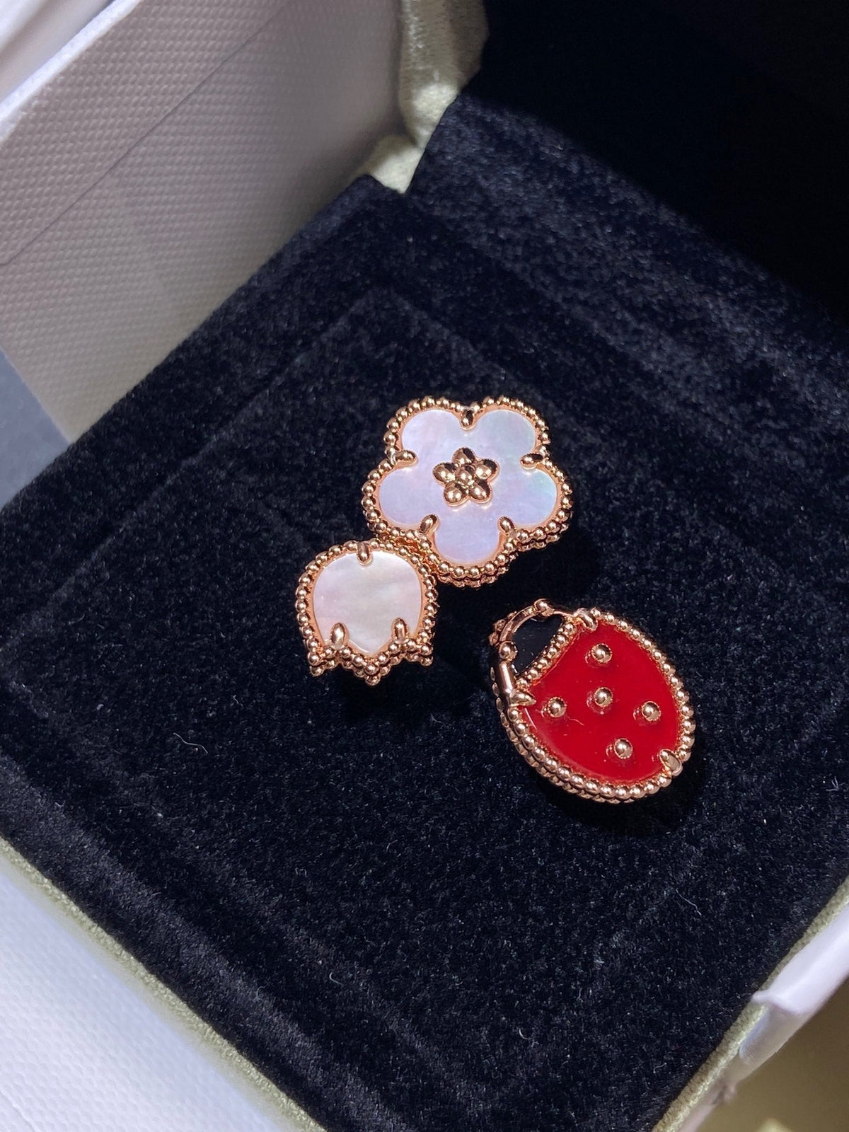 [Sophire Jewelry ]LUCKY 3 MOTIF ROSE GOLD RING