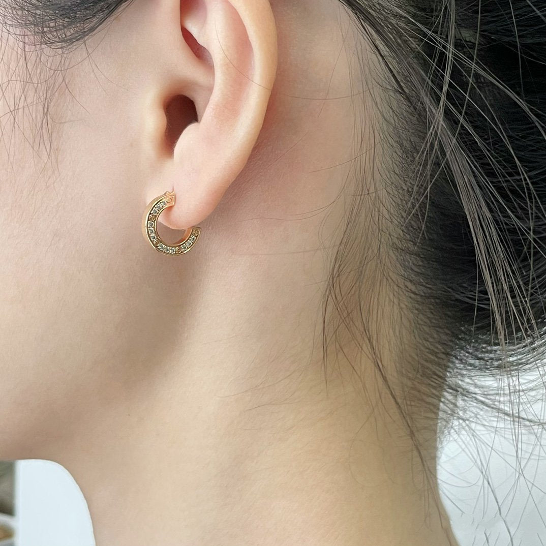 [Sophire Jewelry ]LOVE DIAMOND EARRINGS