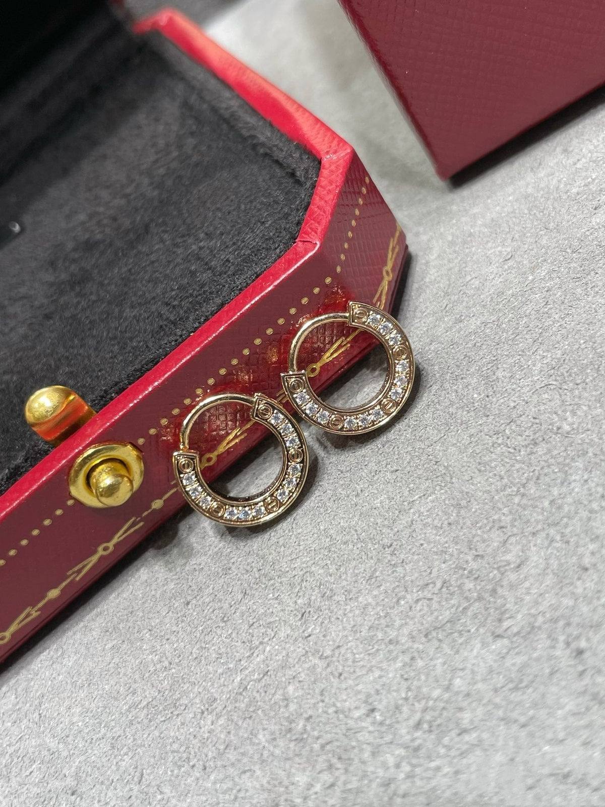[Sophire Jewelry ]LOVE DIAMOND EARRINGS