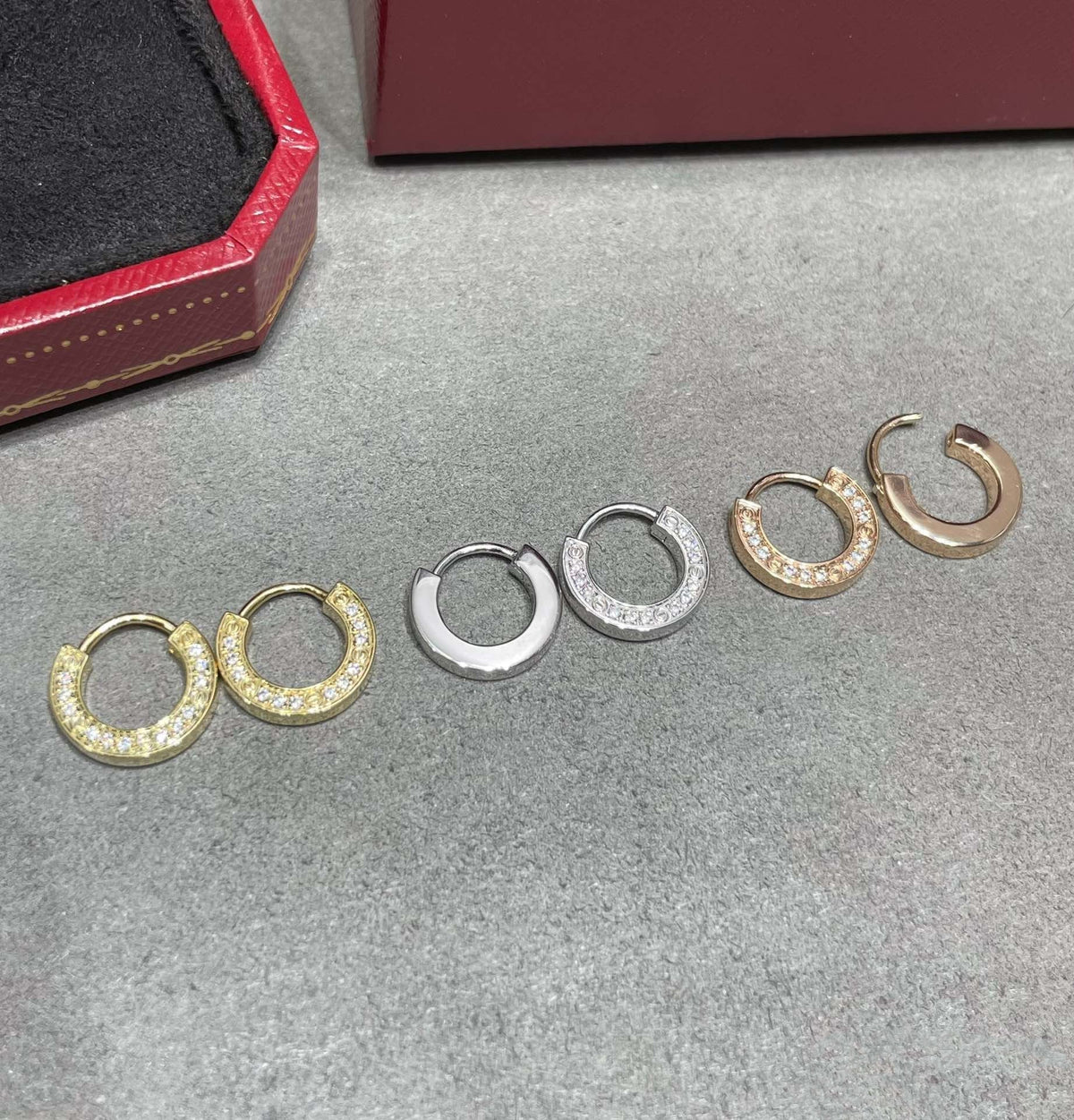 [Sophire Jewelry ]LOVE DIAMOND EARRINGS