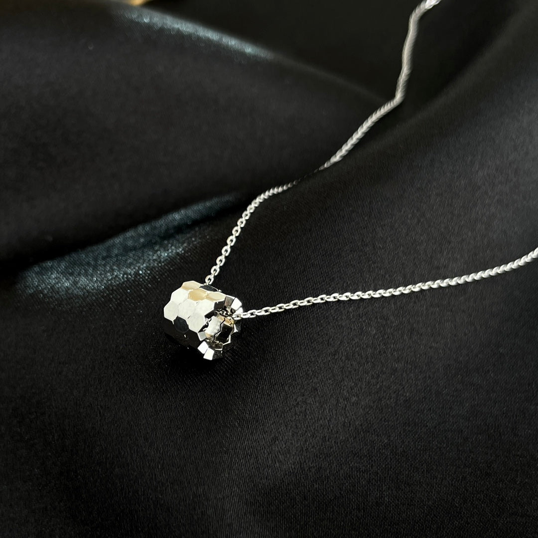 [Sophire Jewelry ]BEE MINI NECKLACE