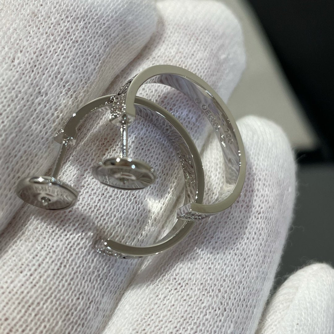 [Sophire Jewelry ]LOVE DIAMOND SILVER HOOP EARRINGS