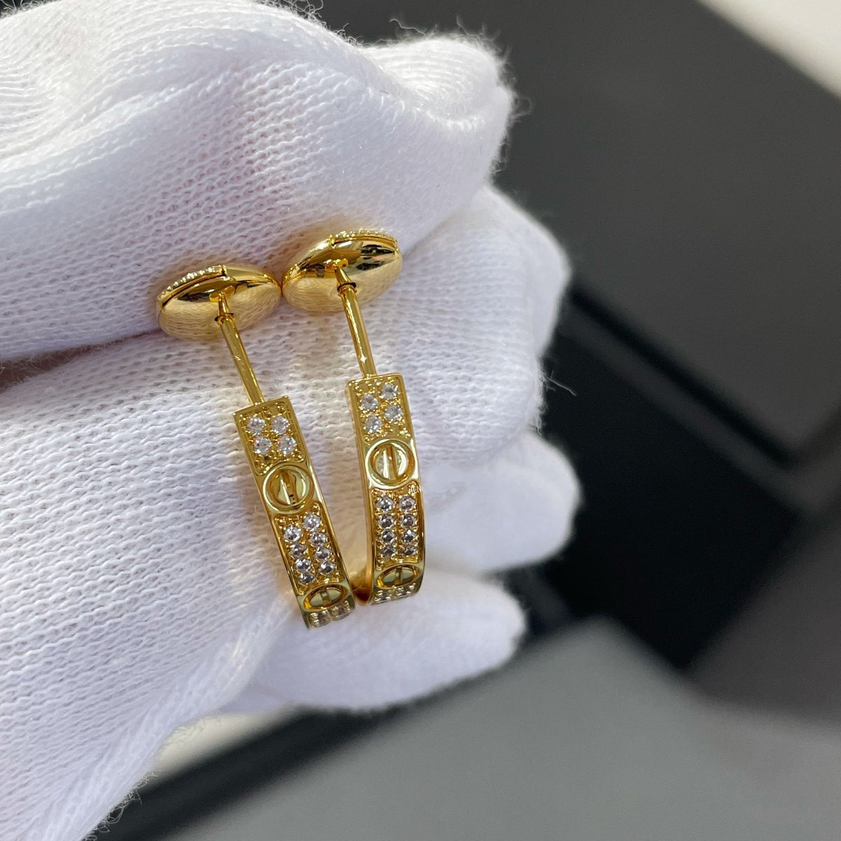 [Sophire Jewelry ]LOVE DIAMOND GOLD HOOP EARRINGS
