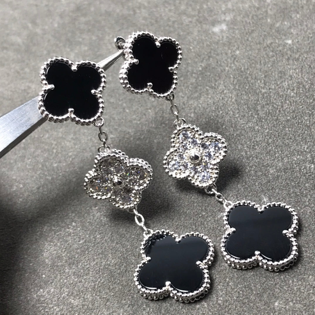 [Sophire Jewelry ]CLOVER 3 MOTIF DIAMOND ONYX SILVER EARRINGS