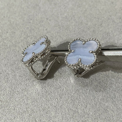 [Sophire Jewelry ]CLOVER CHALCEDONY SILVER STUD EARRINGS