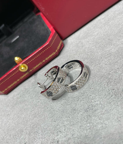 [Sophire Jewelry ]LOVE CERAMIC DIAMOND PAVED SILVER EARRINGS