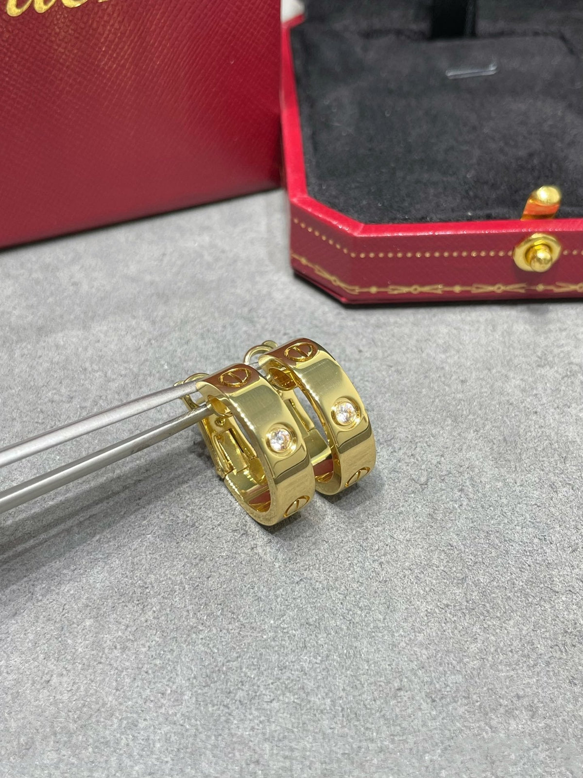 [Sophire Jewelry ]LOVE 5.5MM 1 DIAMOND EARRINGS