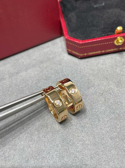 [Sophire Jewelry ]LOVE 5.5MM 1 DIAMOND EARRINGS