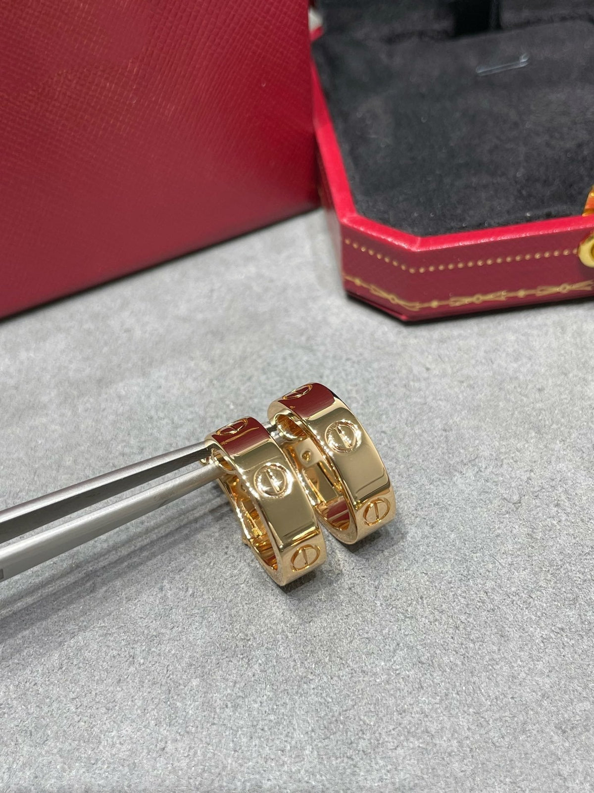 [Sophire Jewelry ]LOVE 5.5MM EARRINGS