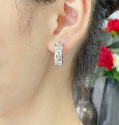 [Sophire Jewelry ]LOVE 5.5MM DIAMOND PAVED EARRINGS