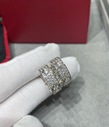 [Sophire Jewelry ]LOVE 5.5MM DIAMOND PAVED EARRINGS