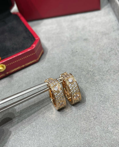 [Sophire Jewelry ]LOVE 5.5MM DIAMOND PAVED EARRINGS