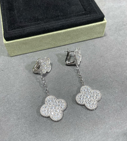 [Sophire Jewelry ]CLOVER 2 MOTIFS DIAMOND PAVED SILVER EARRINGS