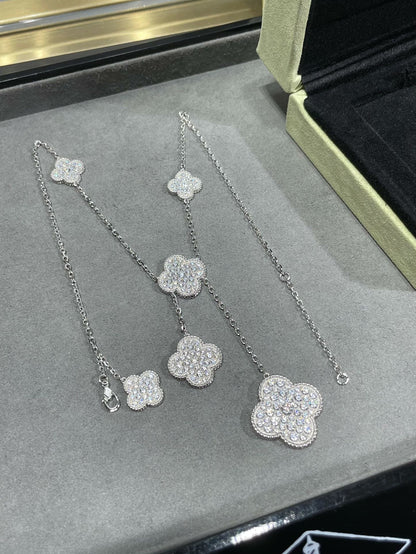 [Sophire Jewelry ]CLOVER 6 MOTIF DIAMOND PAVED NECKLACE
