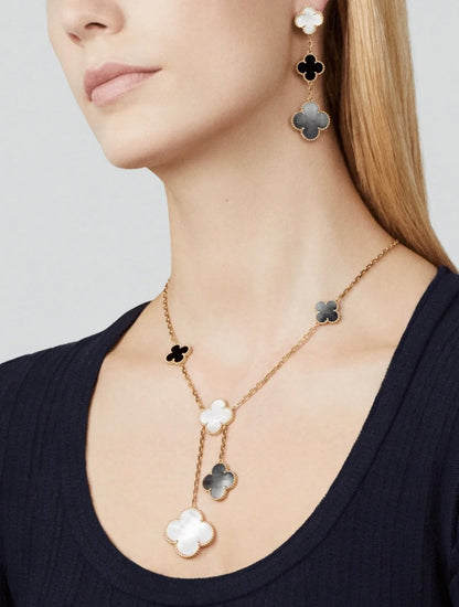 [Sophire Jewelry ]CLOVER 3 MOTIF MOP ONYX DARK MOP PINK GOLD EARRINGS