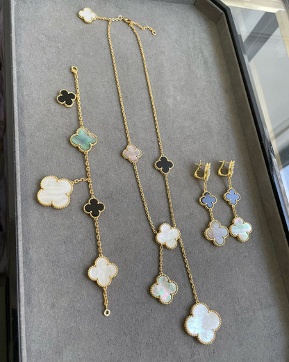 [Sophire Jewelry ]CLOVER 3 MOTIF MOP ONYX DARK MOP PINK GOLD EARRINGS