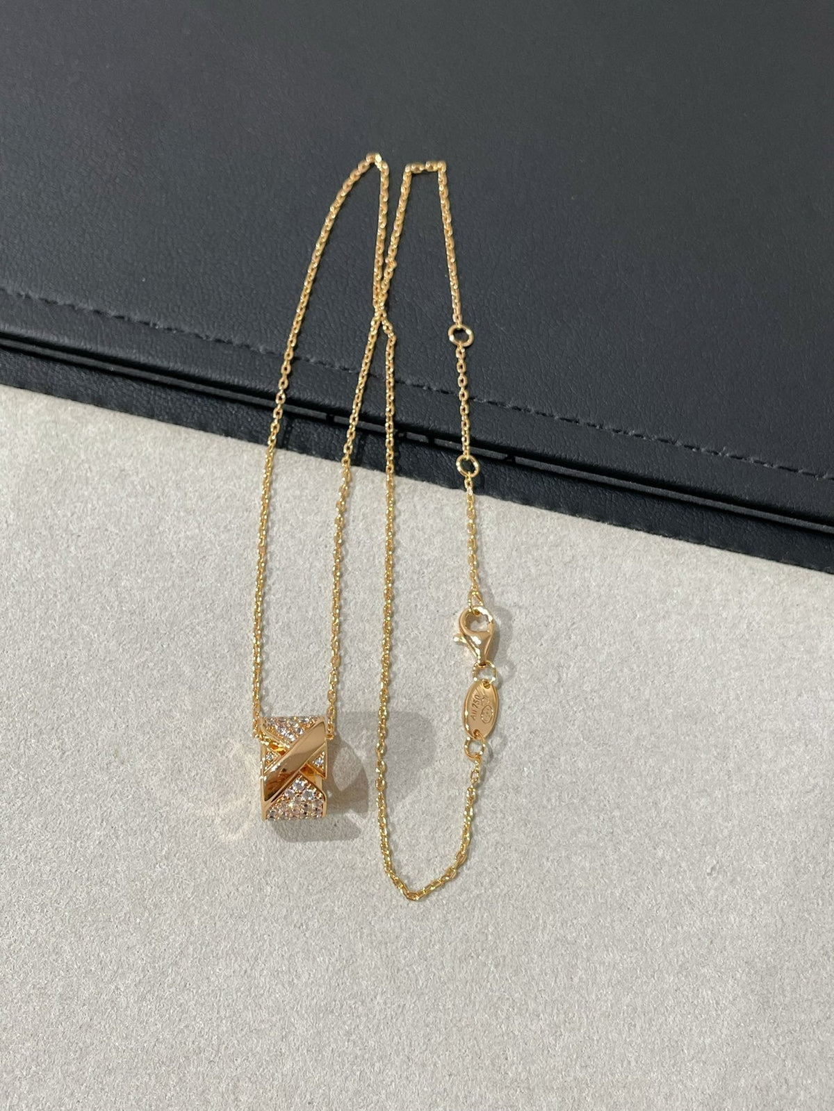 [Sophire Jewelry ]LIENS EVIDENCE DIAMOND PAVED NECKLACE