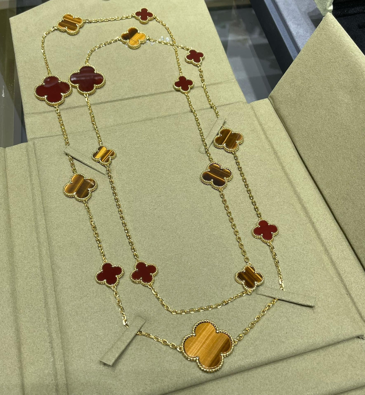 [Sophire Jewelry ]CLOVER 16 MOTIF CARNELIAN TIGER EYE ROSE GOLD NECKLACE