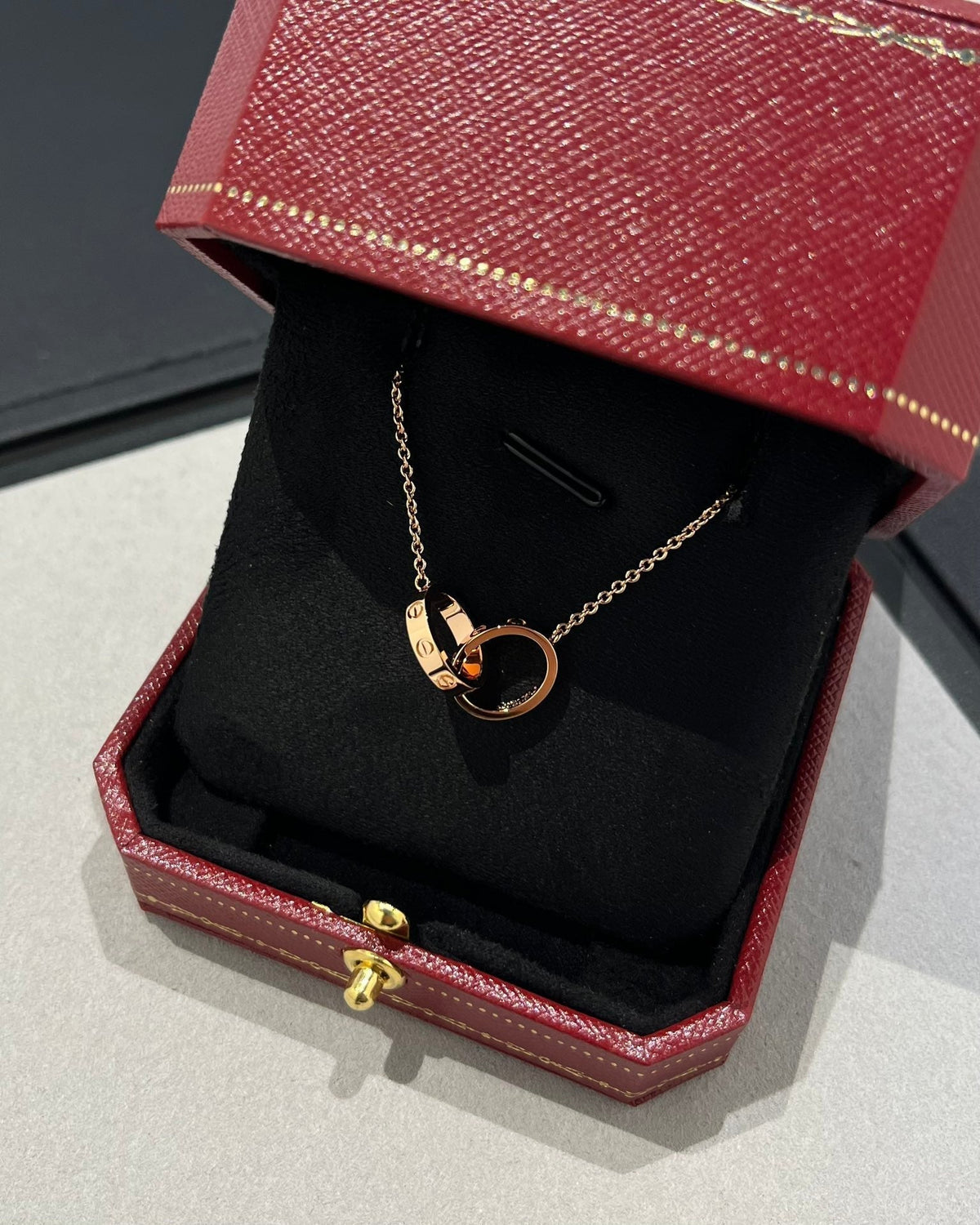[Sophire Jewelry ]LOVE NECKLACE DOUBLE RING PINK GOLD