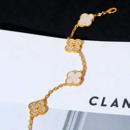 [Sophire Jewelry ]CLOVER WHITE PEARL MOP 5 MOTIF BRACELET COLLECTION