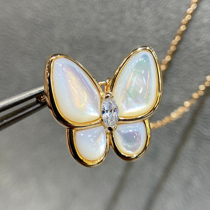 [Sophire Jewelry ]BUTTERFLY MOP DIAMOND NECKLACE