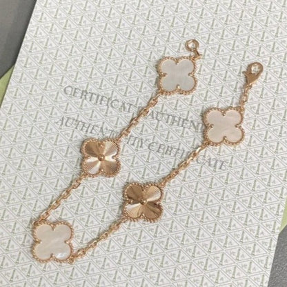 [Sophire Jewelry ]CLOVER WHITE PEARL MOP 5 MOTIF BRACELET COLLECTION