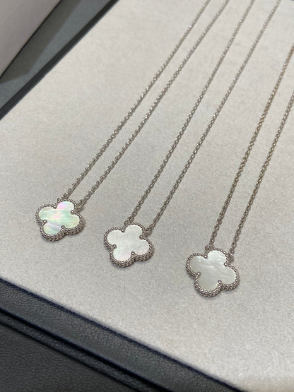[Sophire Jewelry ]CLOVER MEDIUM SILVER WHITE MOP NECKLACE