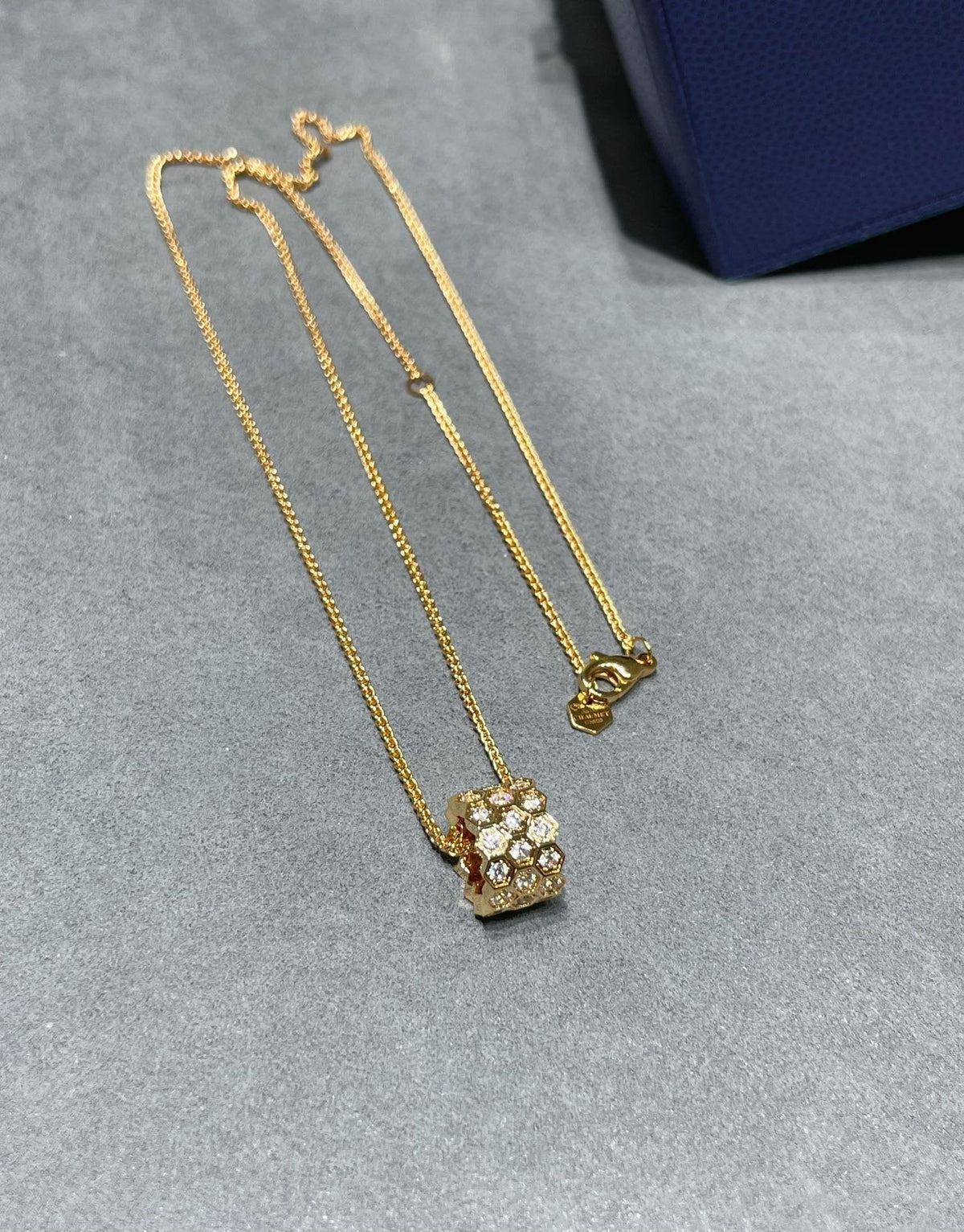 [Sophire Jewelry ]BEE LOVE DIAMOND PAVED 3 ROW NECKLACE