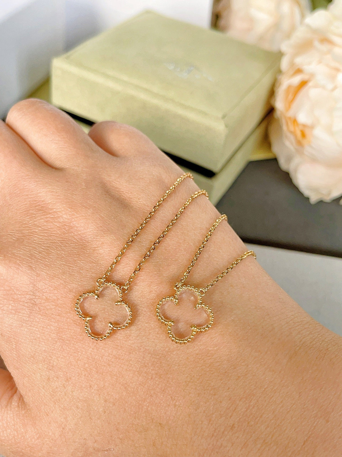 [Sophire Jewelry ]CLOVER ROCK CRYSTAL ROSE GOLD NECKLACE