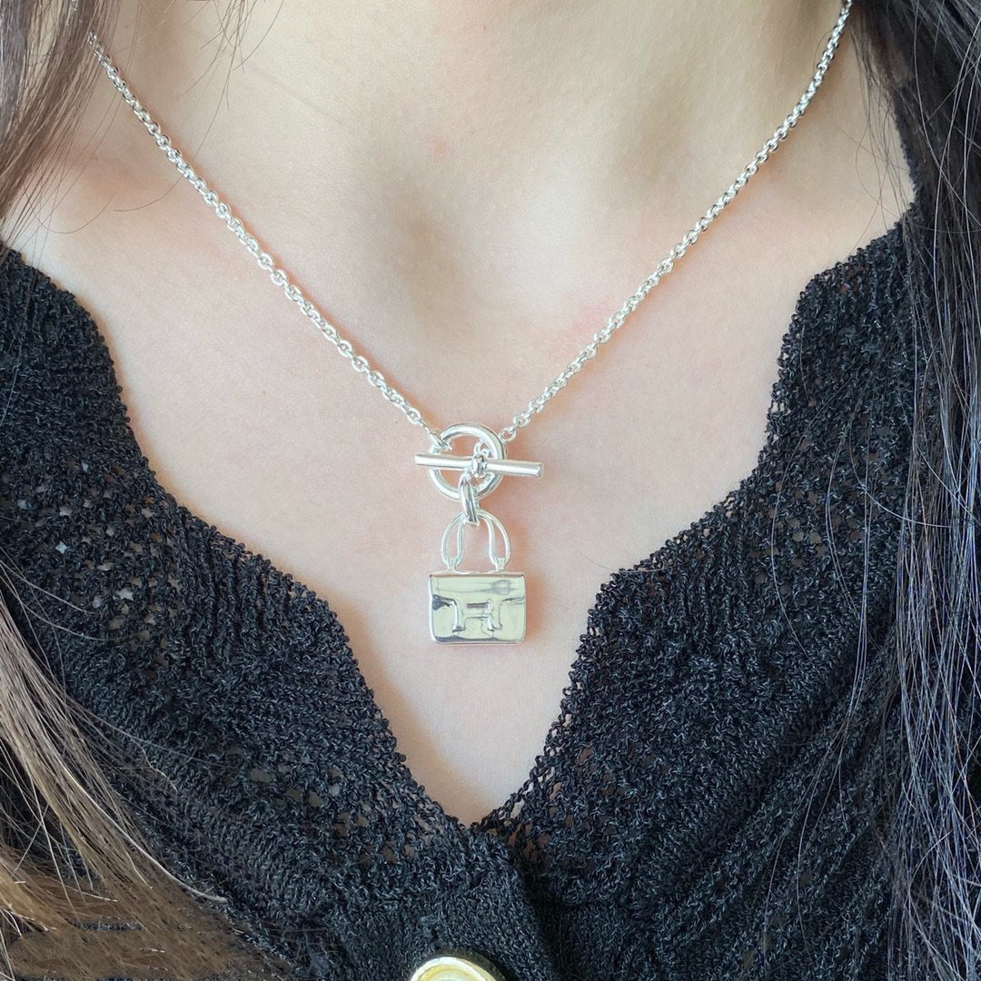 [Sophire Jewelry ]CONSTANCE PEDANT SILVER NECKLACE