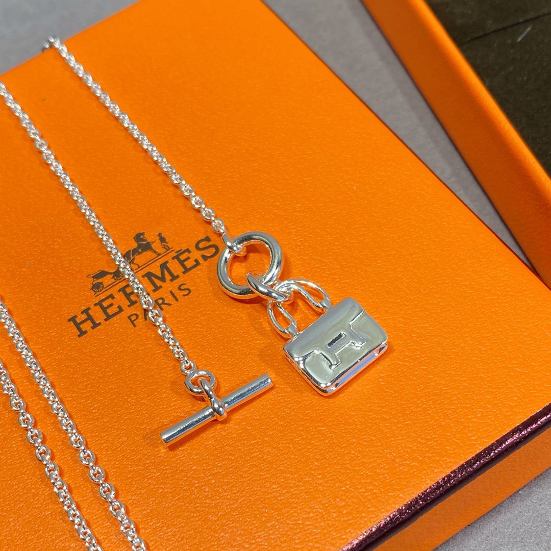 [Sophire Jewelry ]CONSTANCE PEDANT SILVER NECKLACE