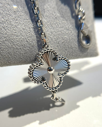 [Sophire Jewelry ] CLOVER 5 MOTIF LASER BRACELET COLLECTION