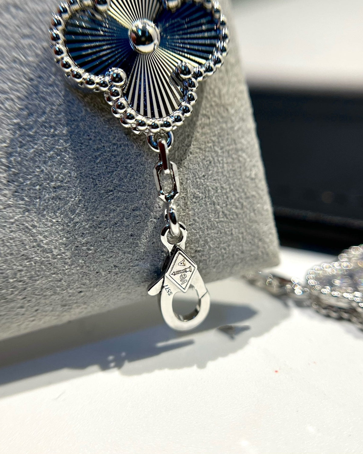 [Sophire Jewelry ] CLOVER 5 MOTIF LASER BRACELET COLLECTION
