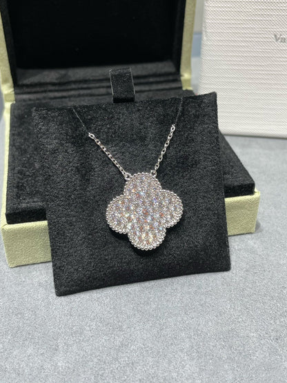 [Sophire Jewelry ]CLOVER 25MM LARGE PENDANT DIAMOND PAVED SILVER NECKLACE