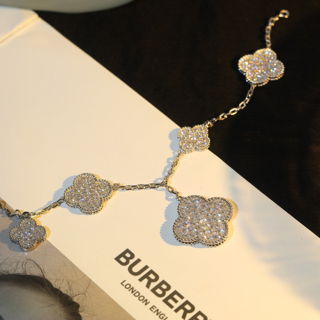 [Sophire Jewelry ]CLOVER BRACELET 5 MOTIF SILVER DIAMOND PAVED
