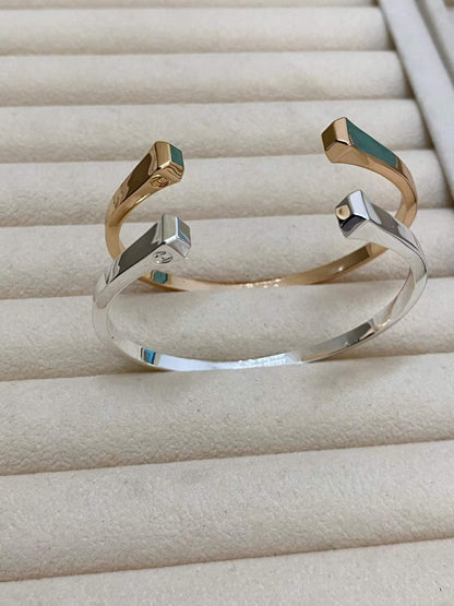 [Sophire Jewelry]CLOU DE FORGE SQUARE CONE STUDS OPEN CUFF ONE SIZE