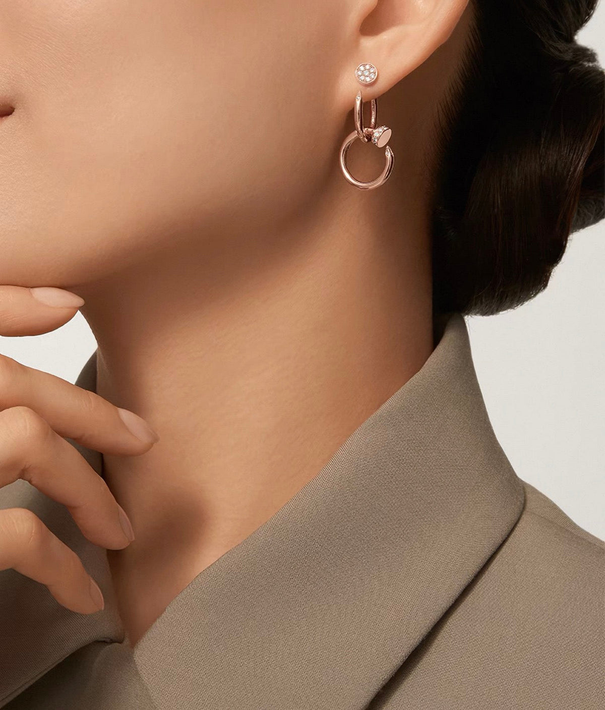 [Sophire Jewelry]NAIL COLLECTION DIAMOND SET DOUBLE HOOP EARRINGS