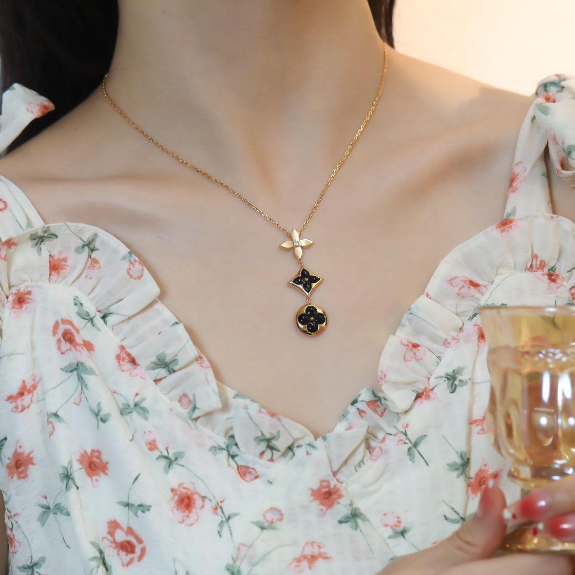 [Sophire Jewelry ]STAR AND SUN ONYX PINK GOLD NECKLACE