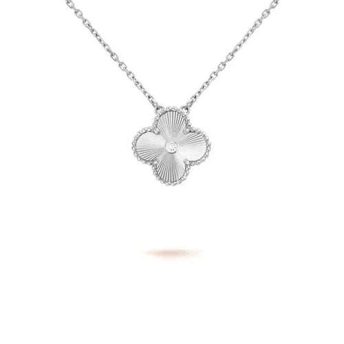 [Sophire Jewelry ]CLOVER  15MM DIAMOND LASER NECKLACE SILVER