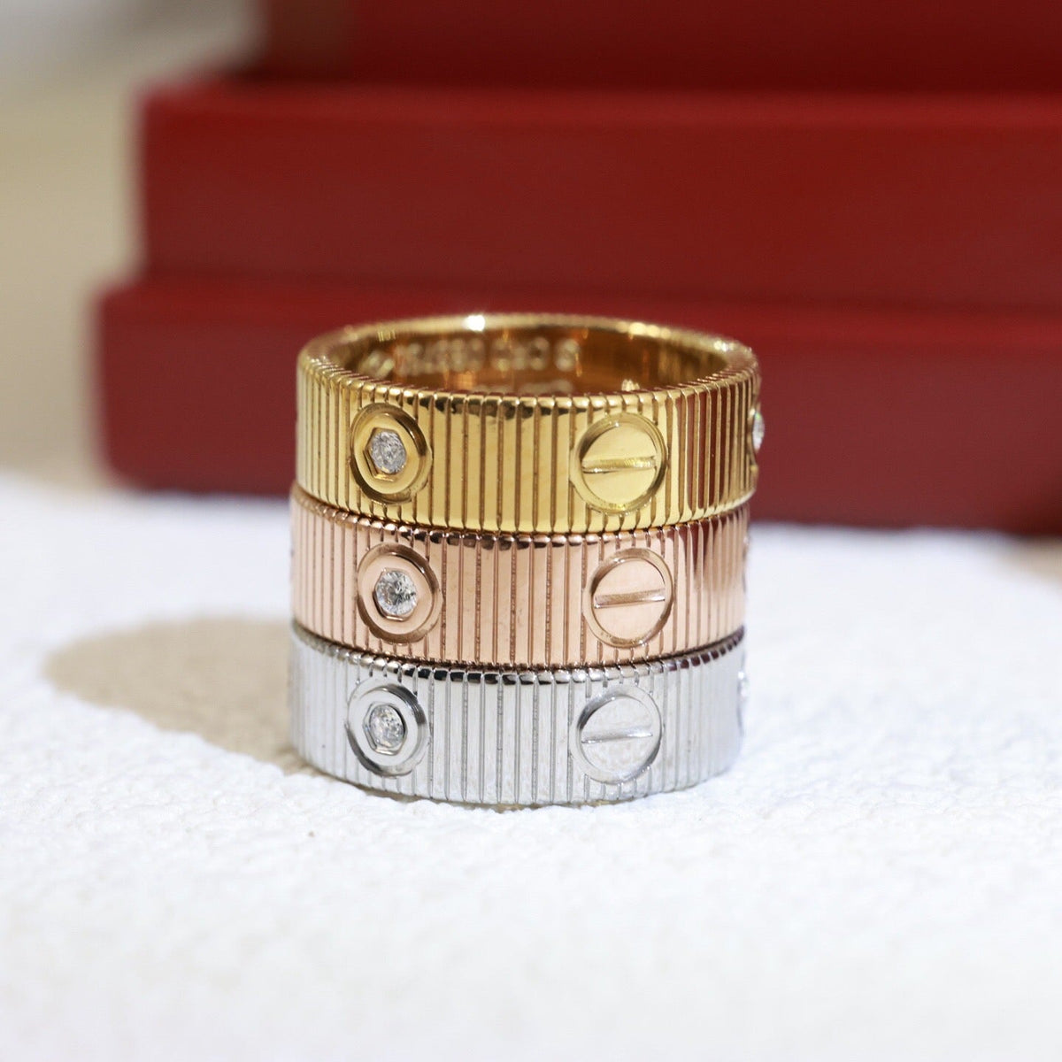 [Sophire Jewelry]LOVE 6.5MM UNLIMITED 3 DIAMONDS RING