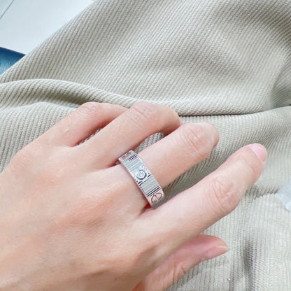 [Sophire Jewelry]LOVE 6.5MM UNLIMITED 3 DIAMONDS RING