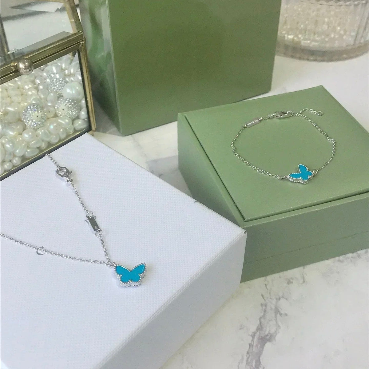 [Sophire Jewelry ]BUTTERFLY TURQUOISE BUTTERFLY BRACELET SILVER