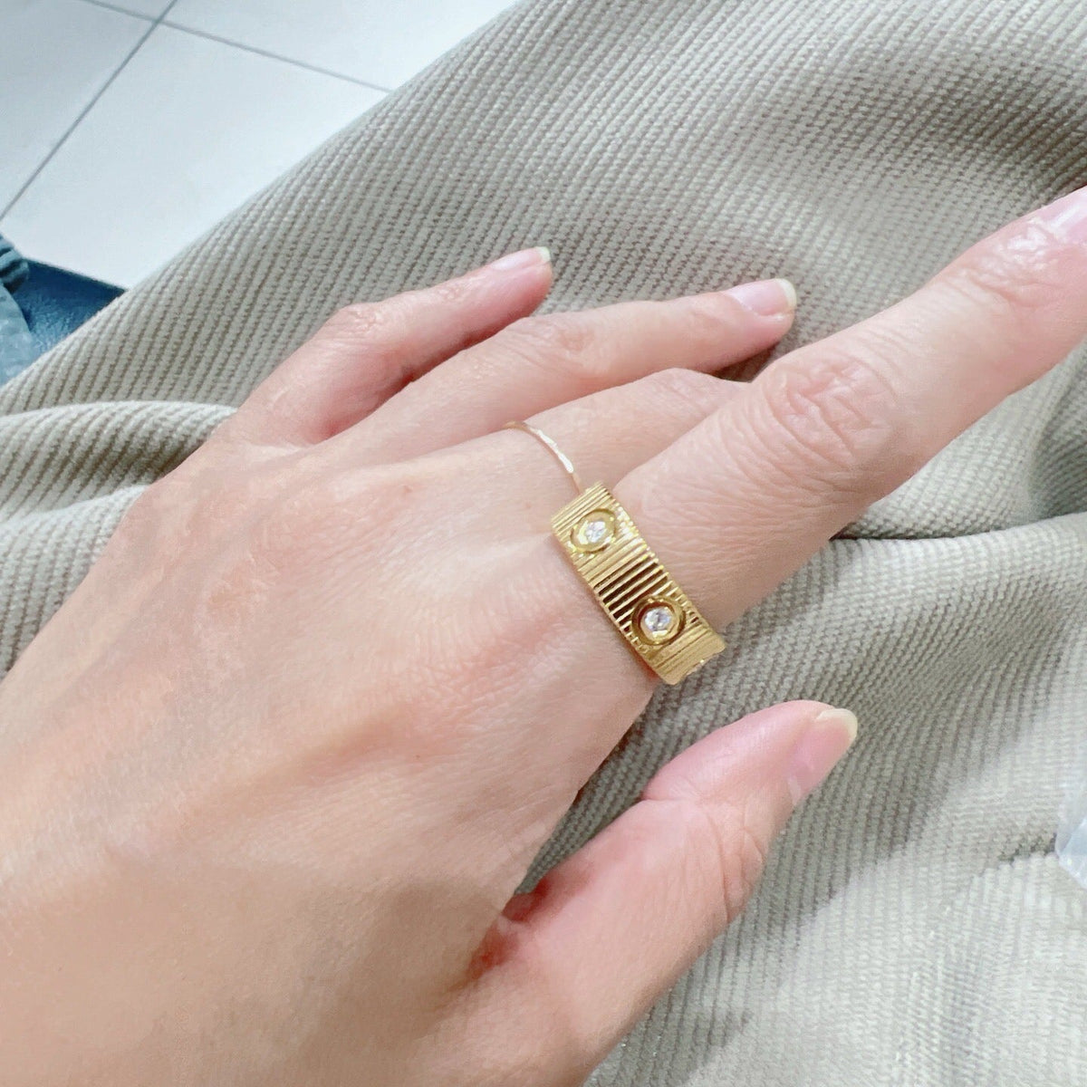 [Sophire Jewelry]LOVE 6.5MM UNLIMITED 6 DIAMONDS RING