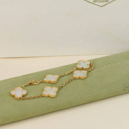 [Sophire Jewelry ]CLOVER WHITE PEARL MOP 5 MOTIF BRACELET COLLECTION