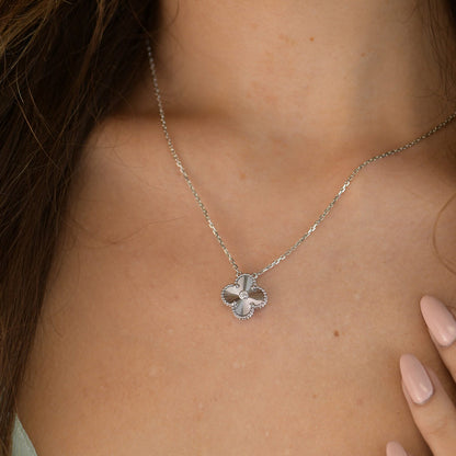 [Sophire Jewelry ]CLOVER  15MM DIAMOND LASER NECKLACE SILVER