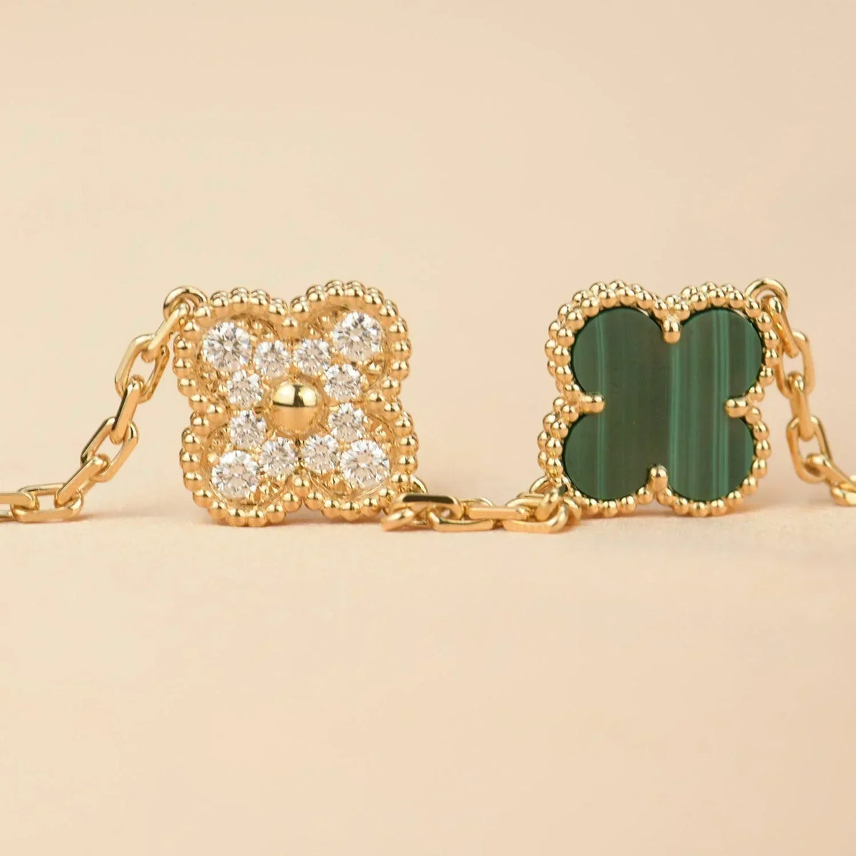 [Sophire Jewelry ] CLOVER 5 MOTIF MALACHITE BRACELET COLLECTION