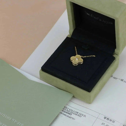 [Sophire Jewelry ]CLOVER 15MM DIAMOND GOLD MOTHER OF PEARL NECKLACE