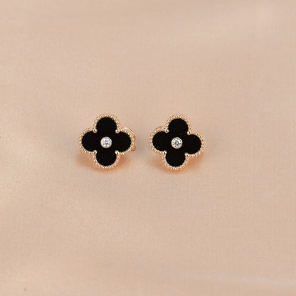 [Sophire Jewelry ]CLOVER MEDIUM 1 MOTIFS ONYX DIAMOND EARRINGS
